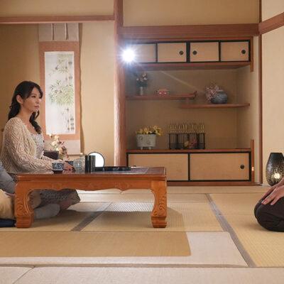 「いくら名湯だからって…。」妻が温泉に行ったきり戻ってきません。 石田紗季-1