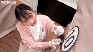 『心優しいナースがズラりと並んだチ○ポから手コキで担当患者のチ○ポ当てに挑戦！！』爆乳新人ナースが立ち並ぶ数多のチ○ポを触診検査…からの突然のデカチンぶっこみで困惑絶頂！デカパイを荒ぶらせながらガチイキ中出し昇天☆【街角素人モニタリング♯えな♯21歳】-8