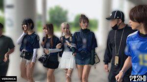 ゴールイン!美少女サポーター達とスタジアム外で秘密のオフサイド!【みゆ/ゆみ/れい/りん】Ver.れい&りん-1