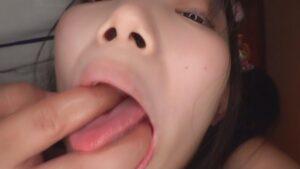 生活保護受給だけじゃギャンブルの足しにならないし飯もいいものが食えないので娘に自宅売春をさせて食わせてもらってます。-10