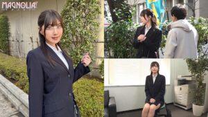 『大手企業の内定が目標の就活女子大生限定！ チ〇ポを咥えながらジョボジュボ面接トレーニング！』フレッシュな就活JDが喉奥チン凸されまくる！お口を精子まみれにされながらデカチンにハメられスーツを着たまま中出し連続絶頂!!!【街角素人モニタリング♯さな♯21歳】-1