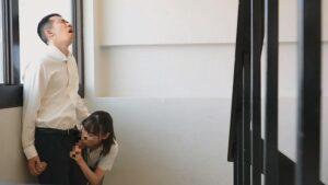 生真面目だと思っていた経理部女子はとんでもない痴女だった！弱みを握られ日夜社内で痴女られるハメに-10