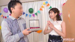 『仲良し夫婦限定!壁穴から顔を出したまま身体にイタズラを受けて連想ゲーム!』年下美人妻が挑戦!旦那に見えない壁の向こうでは知らない男に手マンされて潮吹き!?パイパンマ●コに全力ピストンどっぷり連続中出し!!【街角素人モニタリング♯なつき♯26歳】-10