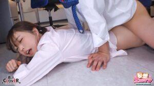 【圧倒的存在感無男】(1)時期エース候補にトイレでイタズラ！(2)ランチタイム中の同期に彼氏の目の前でイタズラ！(3)残業中の新卒ちゃんにデスクでイタズラ！【妄想エロマン#月野さん＆若月さん＆宮本さん】-16