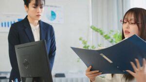 パワハラ女上司の裏の顔～部下に強くあたり散らし、人格否定までする裏で社長の前では従順な玩具だった～-2