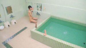 なんでこんなところにディルドが！？大浴場にディルドがあったらどんな反応をするのかモニタリングしてみました！世の女性って意外と欲求不満なんですね(笑)【配信限定Vol.1】-8