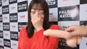 腰を落としてディルドとお股までの距離が近いほど報酬が跳ね上がります！実は履き替えて頂くパンツには穴が・・・腰を落とし過ぎるとディルドがアソコにズボっと！？絶妙な距離で寸止めできる女性は現れるのか！？【配信限定Vol.1】-10